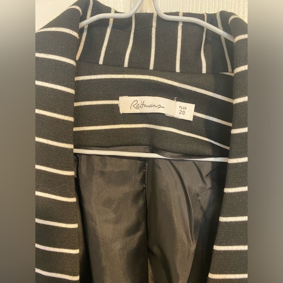 Reitmans Plus Double Breasted Striped Blazer Size 20 - Picture 2 of 7
